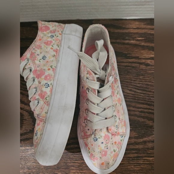 GIRLS Cynthia Rowley size 12. (C) - Picture 3 of 5